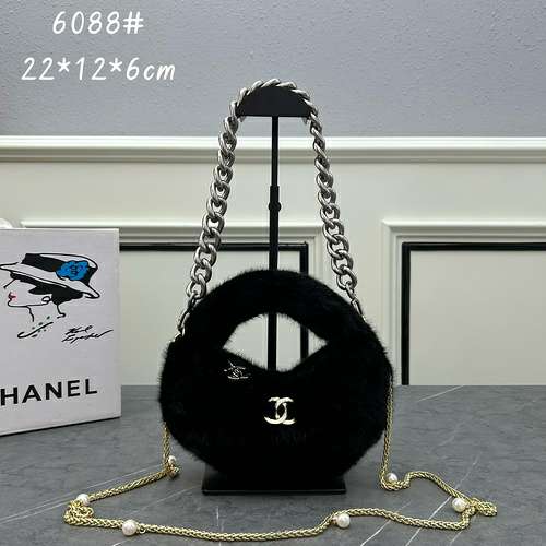 Picture of Chanel Lady Handbags _SKUfw154447421fw